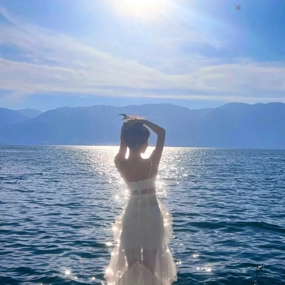 小镇幽浮